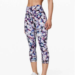 Lululemon Wunder Under Crop (High-Rise) *Full-On Luxtreme  21"